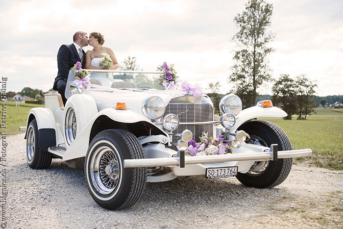 Hochzeitsbilder mit Auto bei Herzogenbuchsee