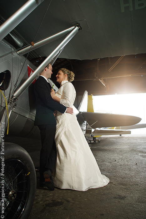 Hochzeit Brautpaar Grenchen Flughafen