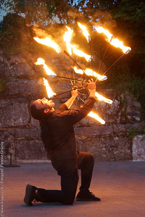 Feuerkünstler