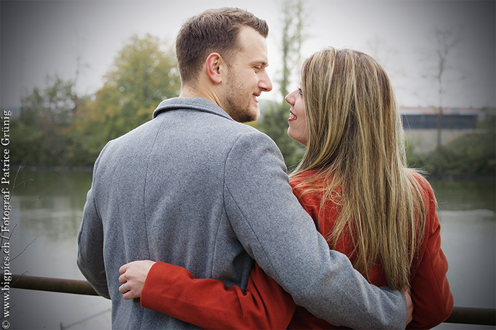 Outdoor Partnershooting für verliebte